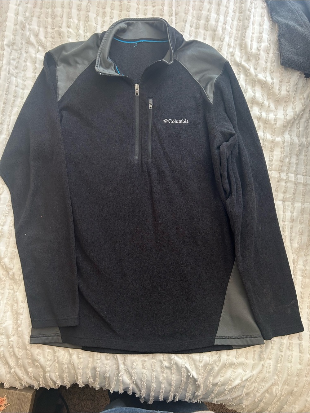 Columbia Men’s Black Zip-Up Fleece with Gray Accents
